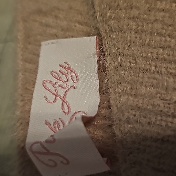 Pink one shoulder sweater size xl - Picture 2 of 3